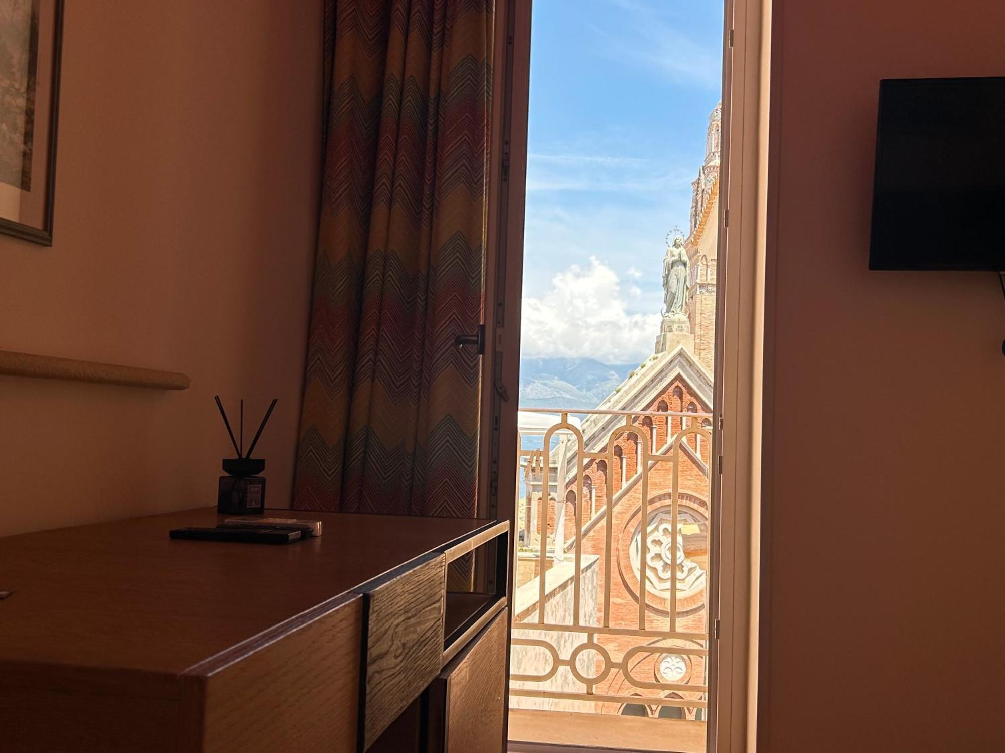 La Gaetana Bed & Breakfast Luaran gambar